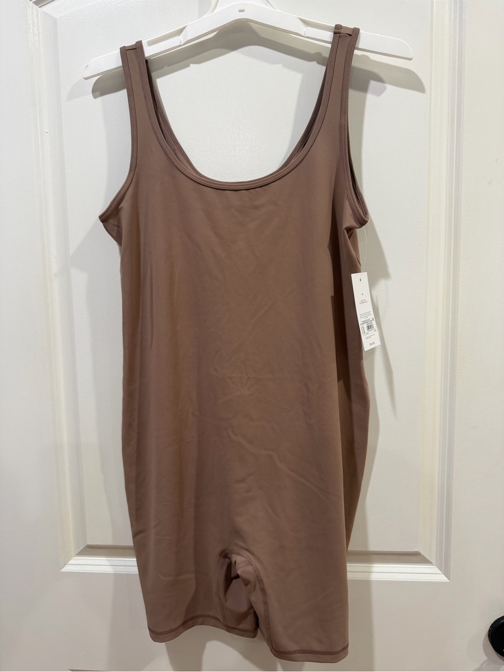 Ingrid & Isabel Brown Seamless Scoop-Neck Shapewear Bodysuit